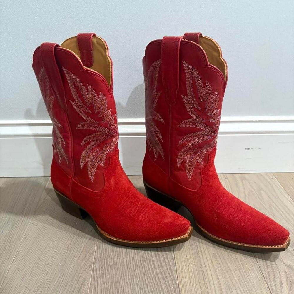 Tecovas Sadie barn red suede cowboy boots , size US 7.5